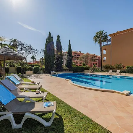 Avenue Vilamoura Quarteira