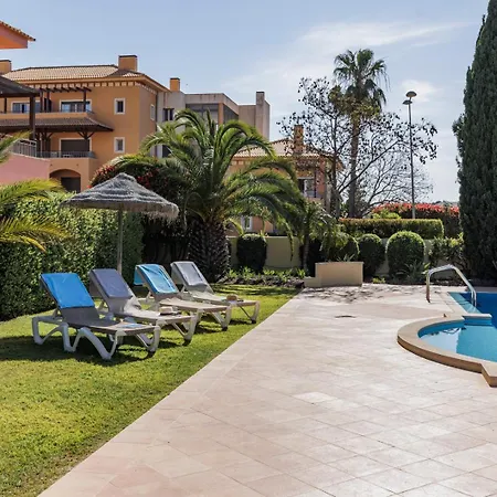 Avenue Vilamoura Quarteira